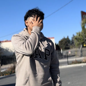 Meet your Posher, Simon